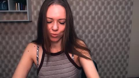 Snapshot of adamais_ chatting on March 8, 2025, 7:27 am adamais_ online show from March 8, 2025, 7:27 am