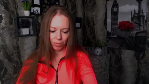 Snapshot of adamais_ chatting on October 5, 2025, 4:44 am adamais_ online show from October 5, 2025, 4:44 am