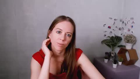 Snapshot of adamais_ chatting on June 13, 2026, 6:33 am adamais_ online show from June 13, 2026, 6:33 am