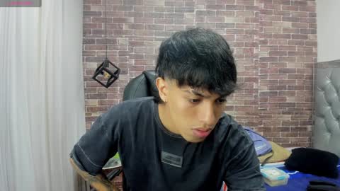 Snapshot of adamcoox chatting on December 28, 2024, 4:19 am Adam online show from December 28, 2024, 4:19 am