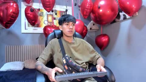 Snapshot of adamcoox chatting on February 15, 2026, 1:41 pm Adam online show from February 15, 2026, 1:41 pm