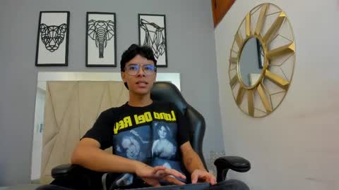Adams Bobby online show from May 15, 2026, 10:55 am
