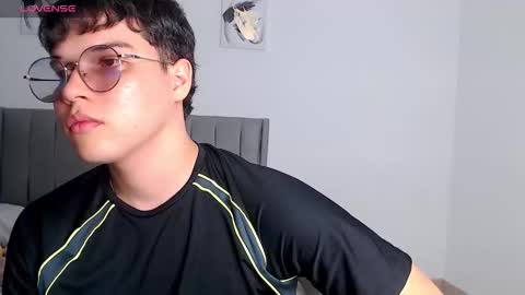 adan___tyler online show from October 10, 2025, 1:04 am