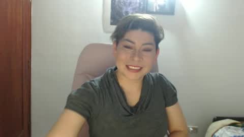 Snapshot of adan_romanoff chatting on September 12, 2025, 6:24 am adan_romanoff online show from September 12, 2025, 6:24 am