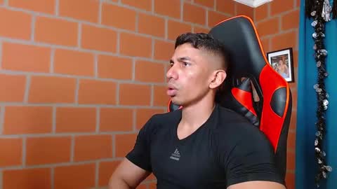 Adan Sin online show from December 20, 2024, 7:07 pm