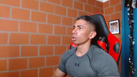 Adan Sin online show from December 23, 2024, 8:14 pm