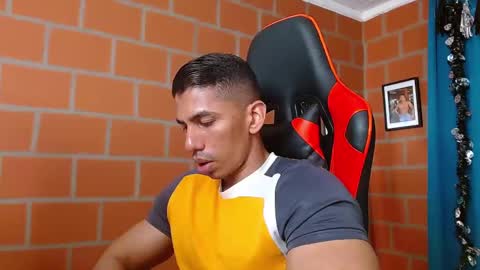 Adan Sin online show from December 24, 2024, 8:05 pm