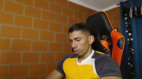 Adan Sin online show from January 28, 2025, 6:49 pm