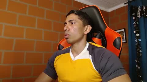 Adan Sin online show from February 13, 2025, 4:17 pm