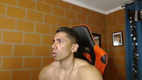 Adan Sin online show from February 22, 2025, 11:13 pm