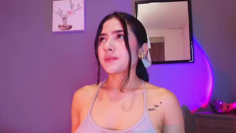  Adara Johnson  online show from April 10, 2026, 11:48 am