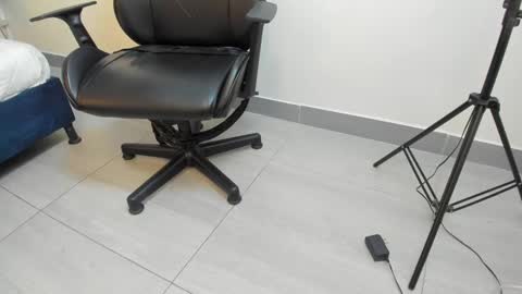 Snapshot of adbel_sady chatting on February 17, 2025, 11:13 am adbel sady online show from February 17, 2025, 11:13 am