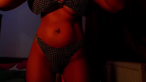 amy        online show from December 14, 2024, 12:22 am