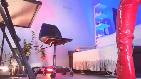 Snapshot of addictsqueen chatting on March 1, 2025, 5:09 am ADDICTION online show from March 1, 2025, 5:09 am