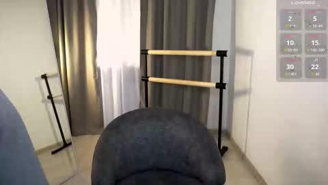 Snapshot of addy_moon chatting on September 21, 2025, 6:20 pm Addy online show from September 21, 2025, 6:20 pm