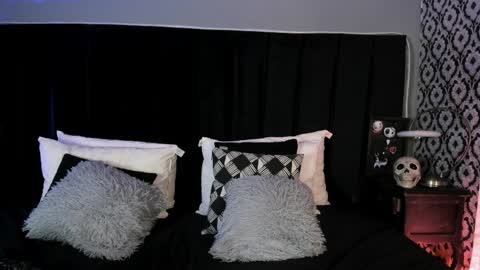 Ade  online show from April 7, 2026, 7:58 pm