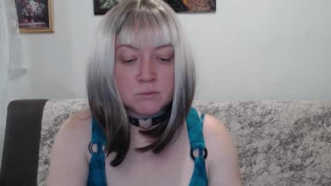 Adel online show from February 8, 2026, 10:29 am