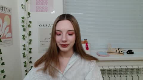 Snapshot of adele0_0 chatting on February 7, 2025, 1:32 pm Adele online show from February 7, 2025, 1:32 pm