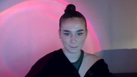 Adele Amore online show from March 4, 2025, 7:30 am