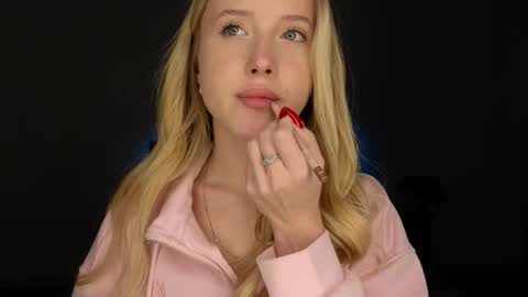 Snapshot of adele_armas chatting on May 24, 2026, 8:58 pm Adele online show from May 24, 2026, 8:58 pm