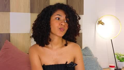 Snapshot of adele_carter_ chatting on January 16, 2025, 5:12 pm Andrea online show from January 16, 2025, 5:12 pm