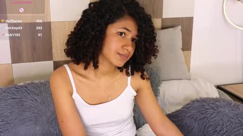 Snapshot of adele_carter_ chatting on January 22, 2025, 5:59 pm Andrea online show from January 22, 2025, 5:59 pm