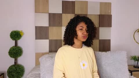 Snapshot of adele_carter_ chatting on February 5, 2025, 11:02 am Andrea online show from February 5, 2025, 11:02 am