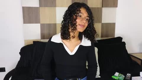 Snapshot of adele_carter_ chatting on February 22, 2025, 3:03 pm Andrea online show from February 22, 2025, 3:03 pm