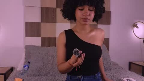 Snapshot of adele_carter_ chatting on September 22, 2025, 1:13 pm Andrea online show from September 22, 2025, 1:13 pm