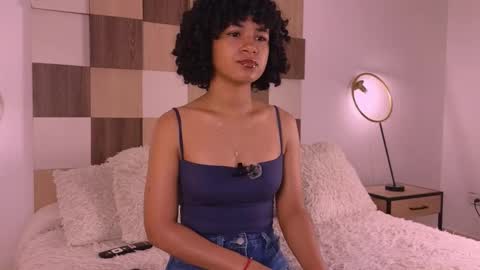 Snapshot of adele_carter_ chatting on September 27, 2025, 12:32 pm Andrea online show from September 27, 2025, 12:32 pm