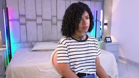 Andrea online show from May 9, 2026, 12:21 pm