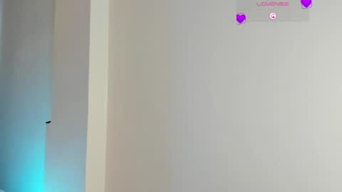 Snapshot of adele_cruzz chatting on June 21, 2026, 8:11 pm adele cruzz online show from June 21, 2026, 8:11 pm