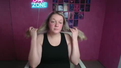 Adele online show from November 26, 2025, 7:15 pm