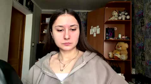 Poly online show from April 18, 2026, 9:02 am