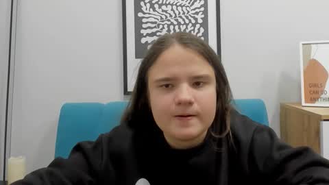 adelecruzz online show from November 24, 2025, 1:00 pm