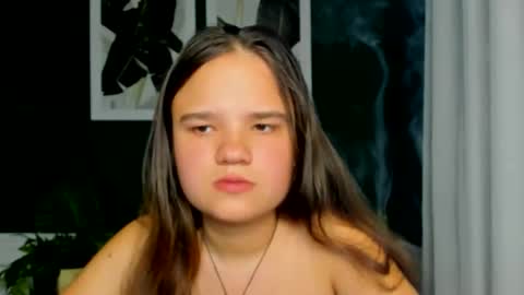 adelecruzz online show from April 26, 2026, 11:08 am