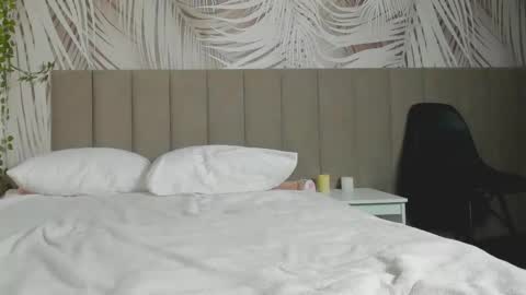 adelesilvy online show from February 3, 2026, 6:22 am