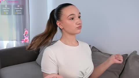 Snapshot of adelexx_zll chatting on May 22, 2026, 6:31 am adelexx_zll online show from May 22, 2026, 6:31 am