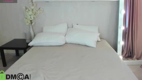 Snapshot of adelina_bliss chatting on May 6, 2026, 7:24 am Adelina bliss online show from May 6, 2026, 7:24 am