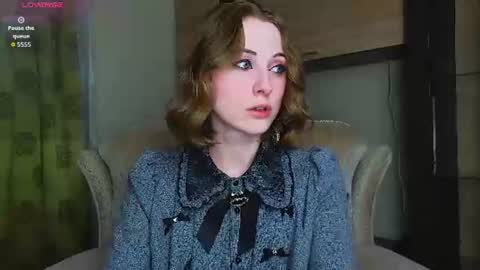 Snapshot of adelina_cowell chatting on July 24, 2026, 1:53 pm Adelina online show from July 24, 2026, 1:53 pm