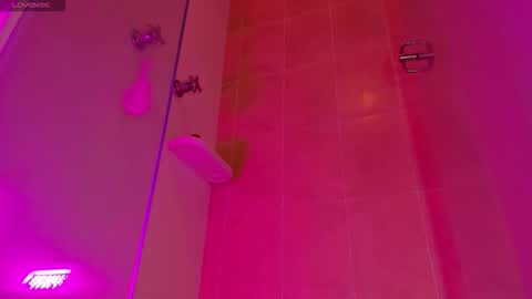 adelinaconte1 online show from March 17, 2026, 3:26 pm