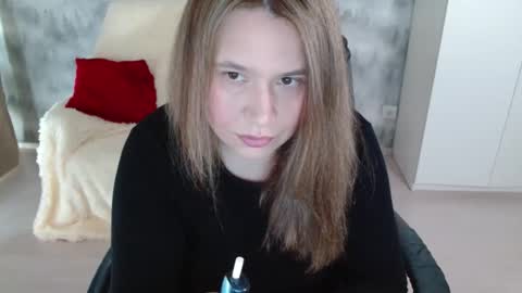 adelinalawson online show from April 4, 2026, 8:12 am