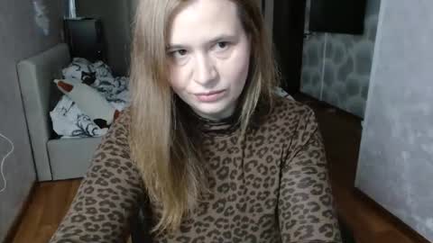 Snapshot of adelinalawson chatting on May 7, 2026, 3:56 am adelinalawson online show from May 7, 2026, 3:56 am