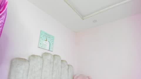 Snapshot of adeline1__ chatting on April 25, 2026, 2:14 pm dahia online show from April 25, 2026, 2:14 pm