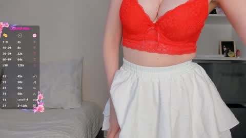 Snapshot of adelins_peach chatting on April 7, 2026, 10:48 am adelins_peach online show from April 7, 2026, 10:48 am
