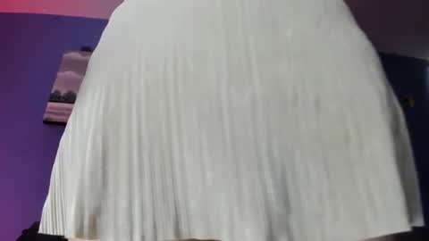 Adelle online show from February 5, 2025, 2:26 pm