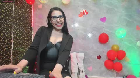Snapshot of adellelennoxx chatting on March 9, 2026, 8:29 am Adellelennoxx online show from March 9, 2026, 8:29 am