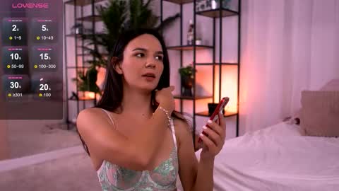 Snapshot of adellevixen chatting on October 11, 2025, 5:50 am Adelle online show from October 11, 2025, 5:50 am