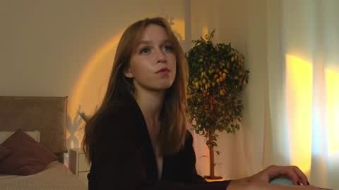 Selestia online show from July 25, 2026, 1:41 pm