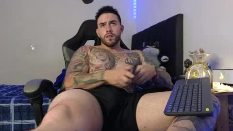 Snapshot of ades_lowe chatting on May 2, 2026, 9:53 pm Ades online show from May 2, 2026, 9:53 pm